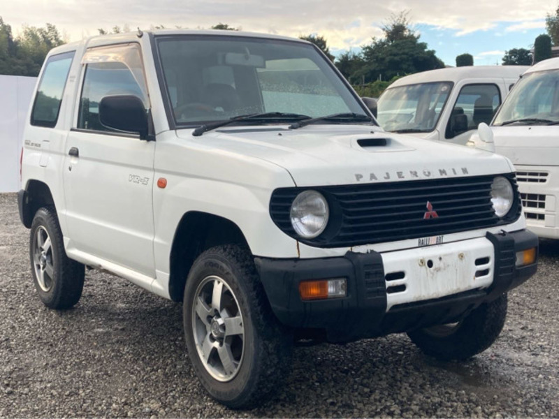 MITSUBISHI　PAJERO MINI