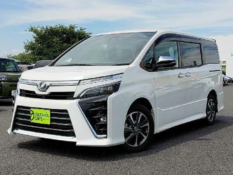 TOYOTA　VOXY