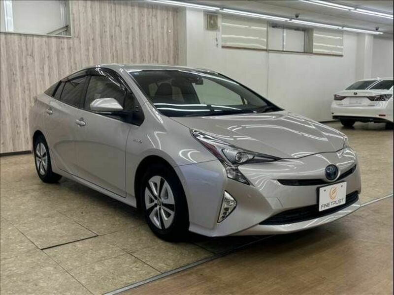 PRIUS-13