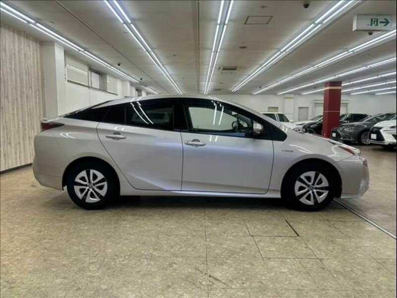 PRIUS-14