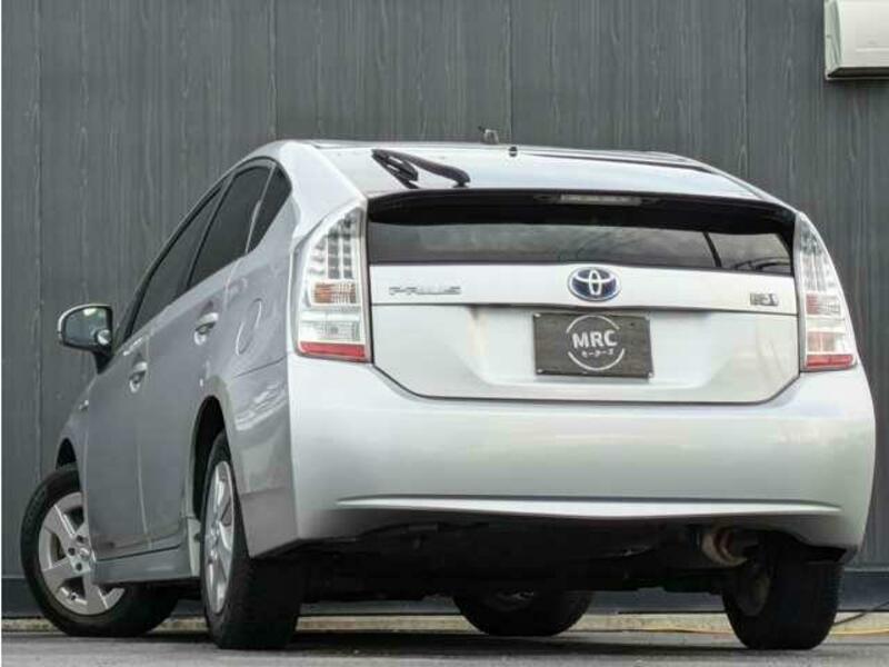 PRIUS-1