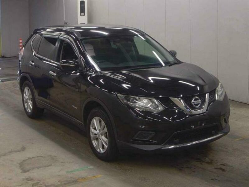 NISSAN　X-TRAIL