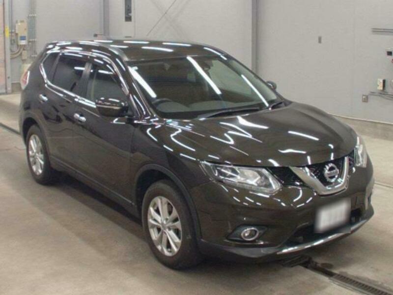 NISSAN　X-TRAIL