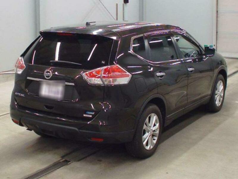 X-TRAIL-3