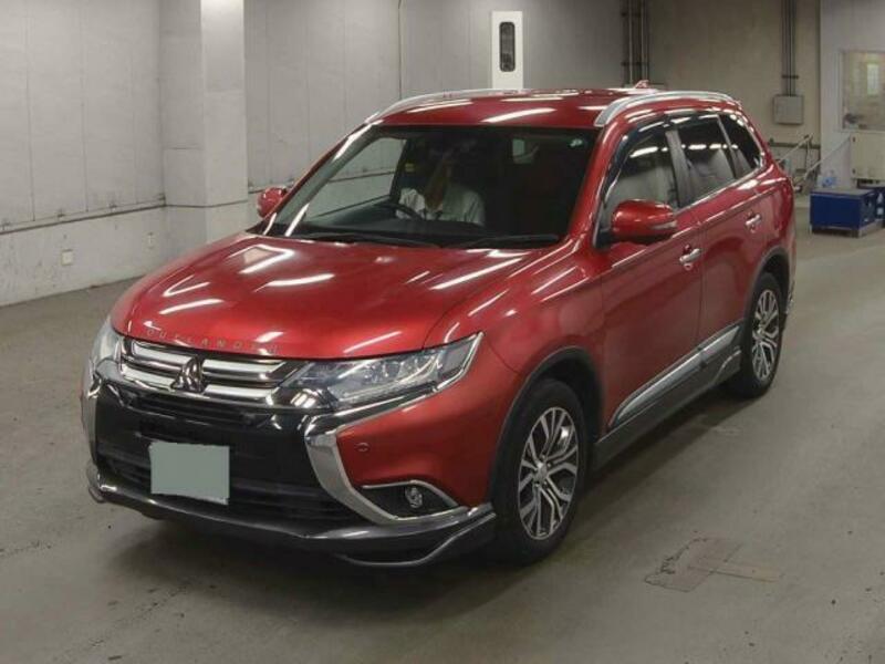 MITSUBISHI　OUTLANDER