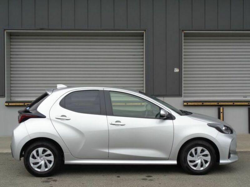 YARIS-17