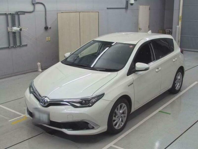 TOYOTA　AURIS