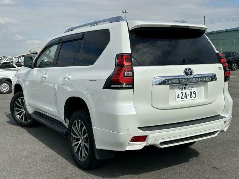 LAND CRUISER PRADO-4