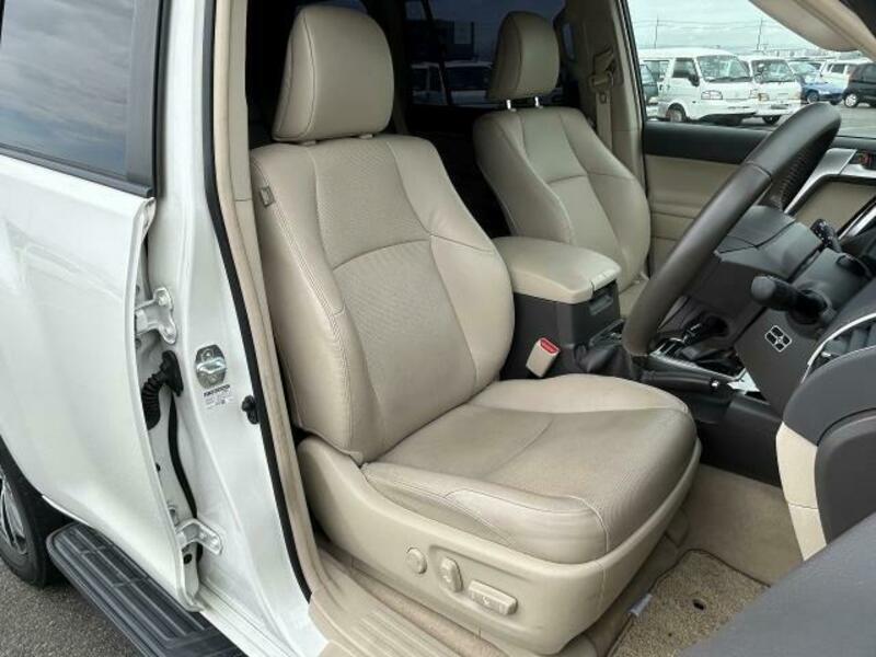 LAND CRUISER PRADO-7