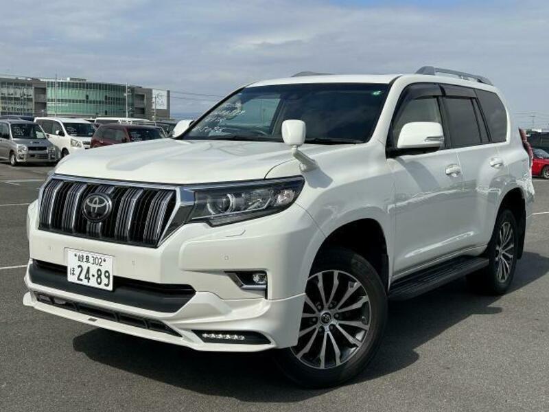 TOYOTA　LAND CRUISER PRADO