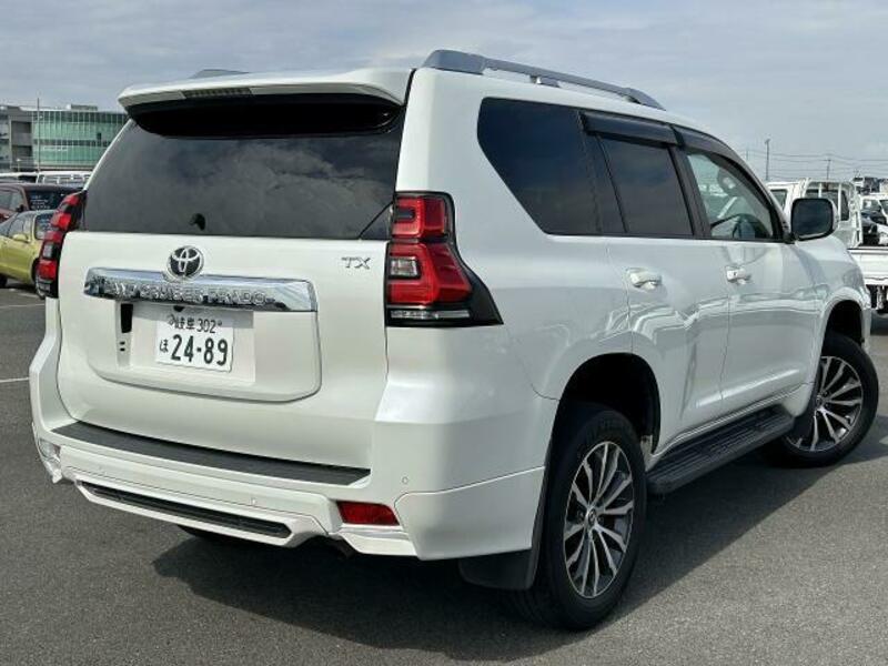 LAND CRUISER PRADO-1