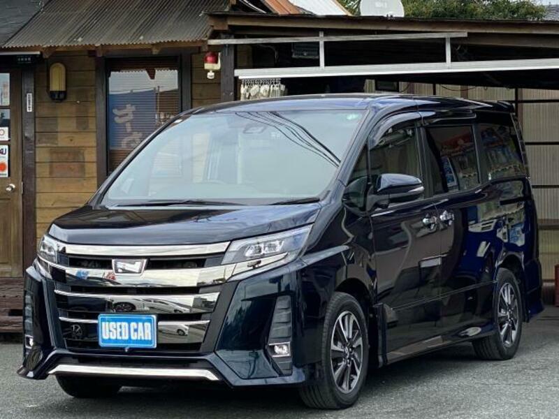 TOYOTA　NOAH