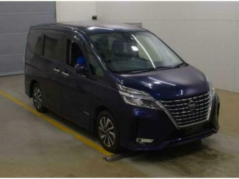 NISSAN　SERENA