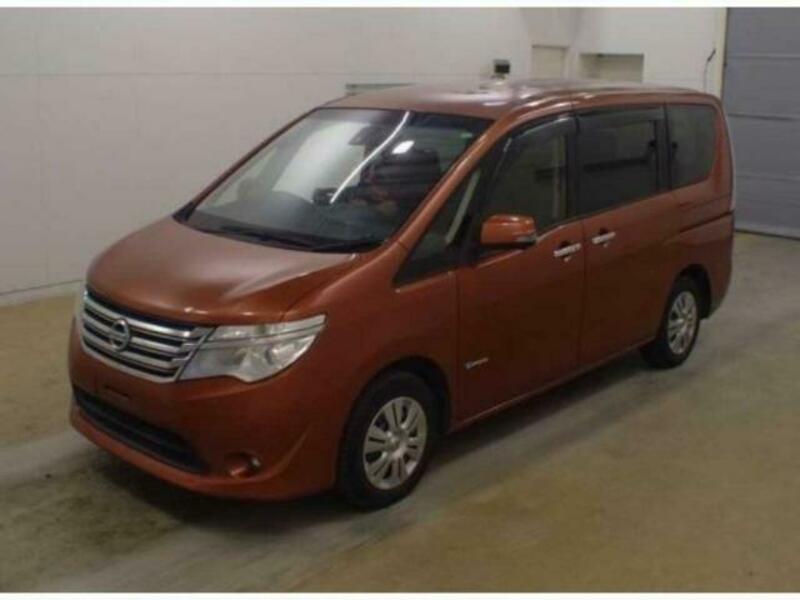 NISSAN　SERENA