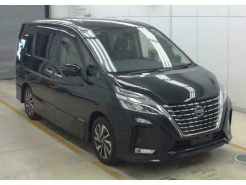 NISSAN　SERENA