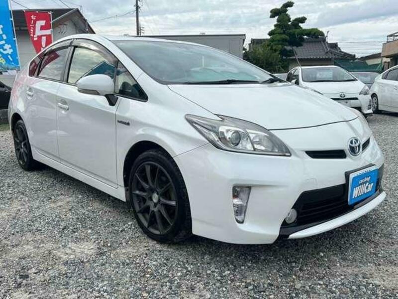 PRIUS-16