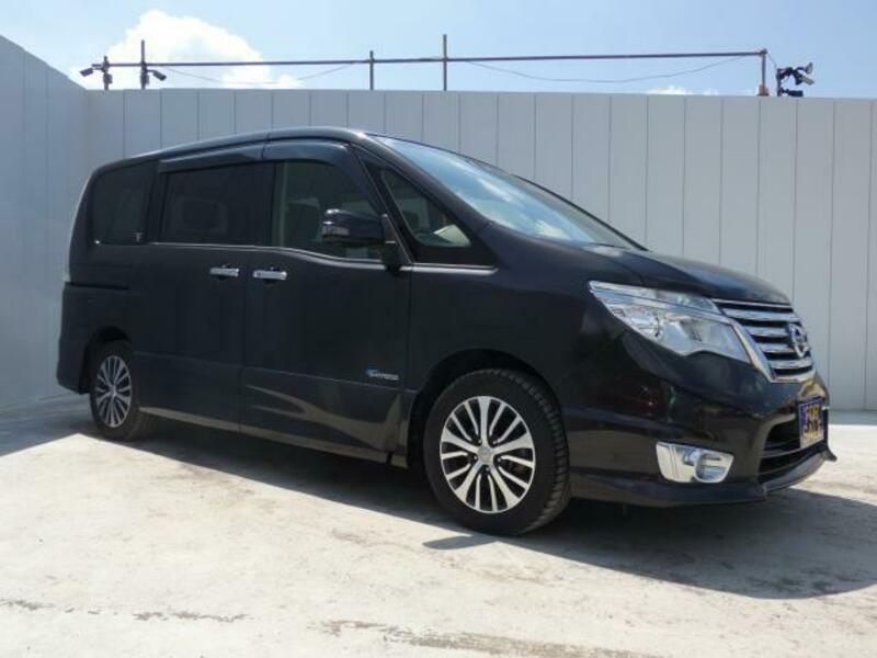 NISSAN　SERENA