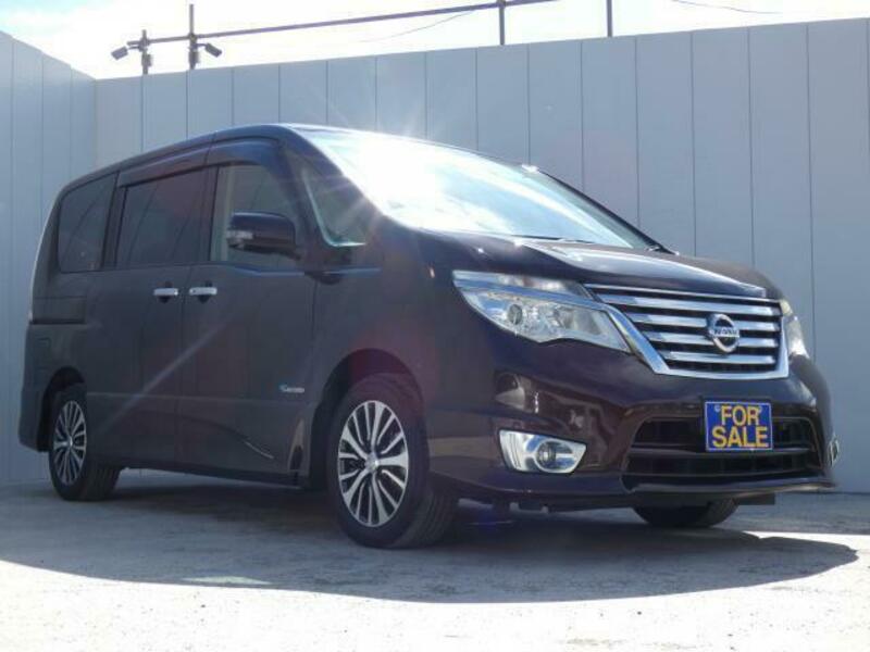 NISSAN　SERENA