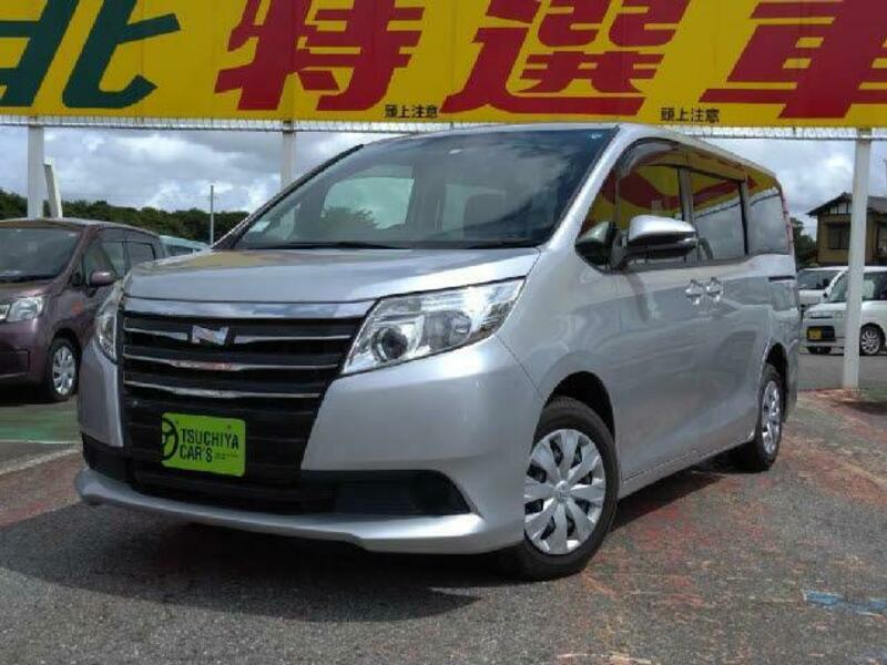 TOYOTA　NOAH