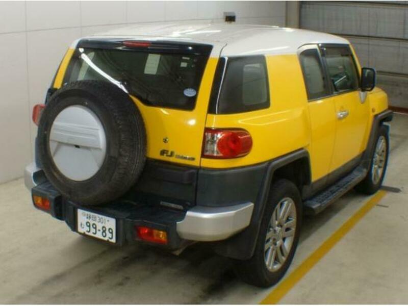 FJ CRUISER-2