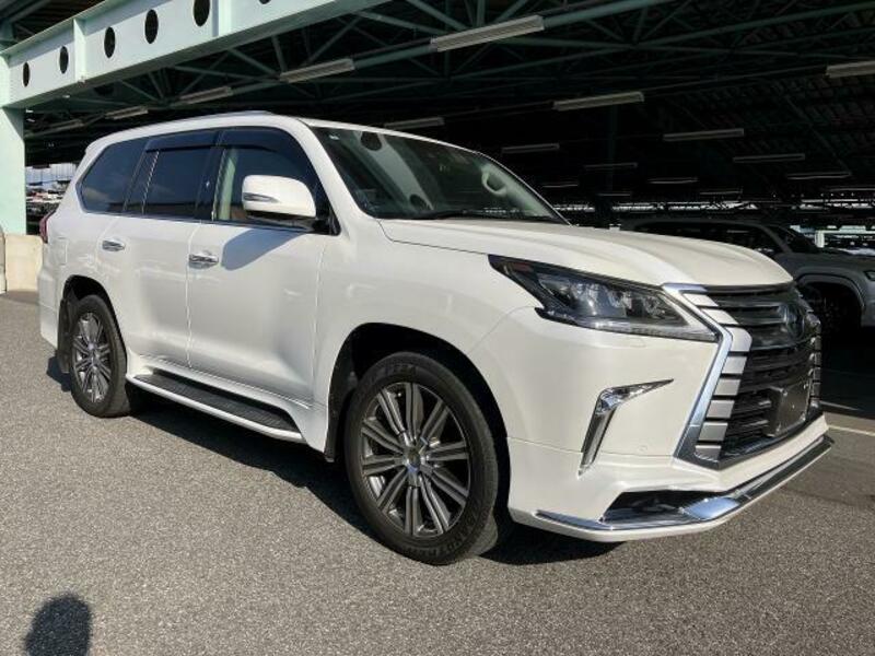 LEXUS　LX