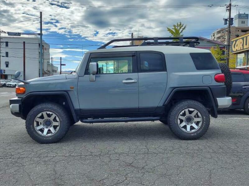 FJ CRUISER-10