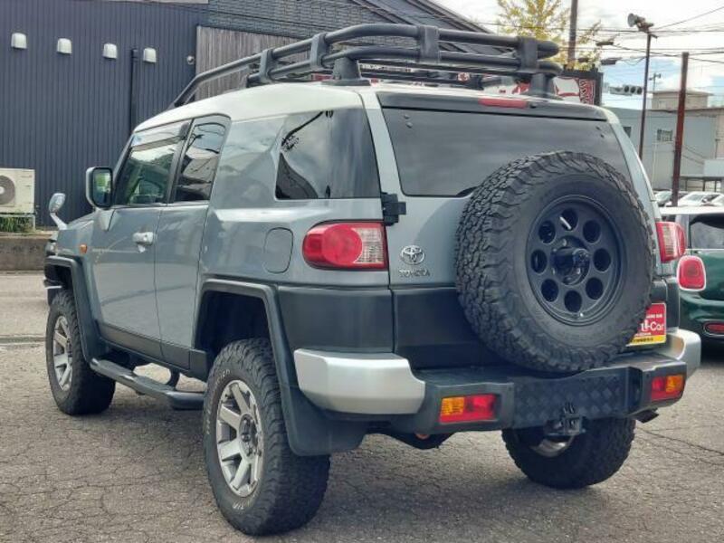 FJ CRUISER-14