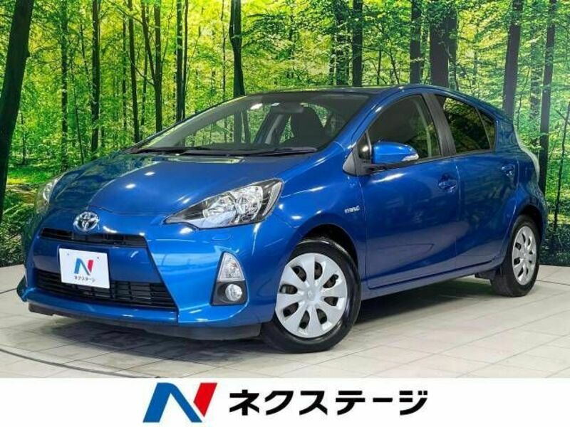 TOYOTA　AQUA