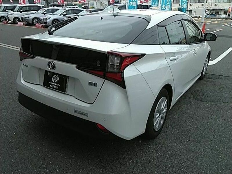 PRIUS-18