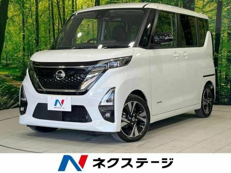 NISSAN　ROOX