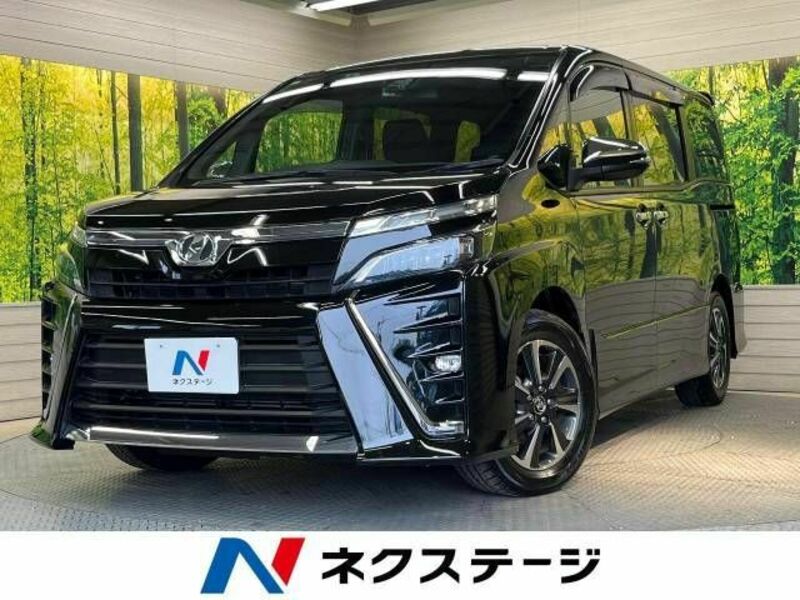 TOYOTA　VOXY