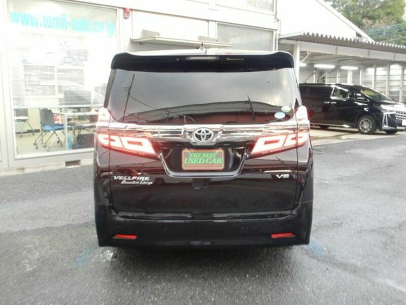 VELLFIRE-26