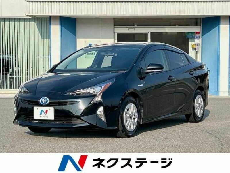 TOYOTA　PRIUS