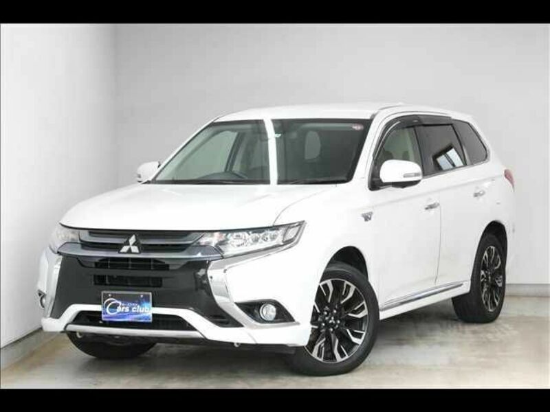 MITSUBISHI　OUTLANDER PHEV