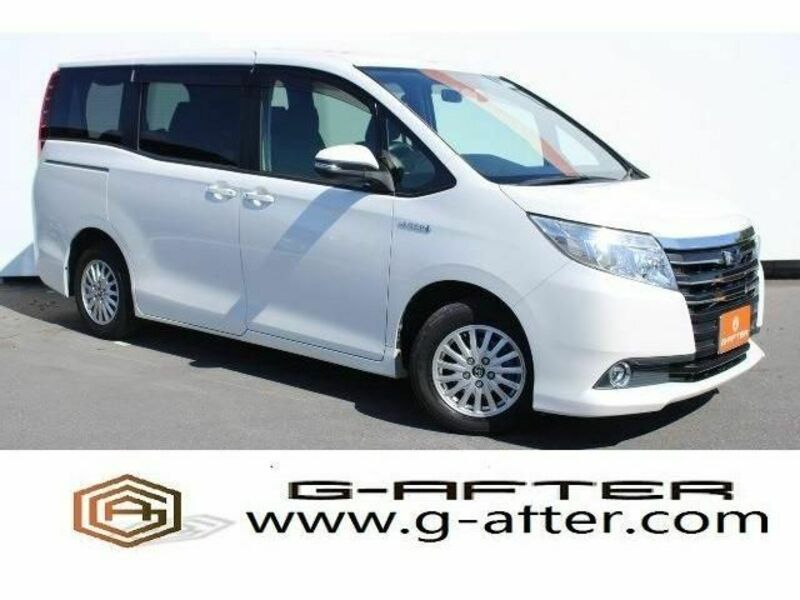 TOYOTA　NOAH