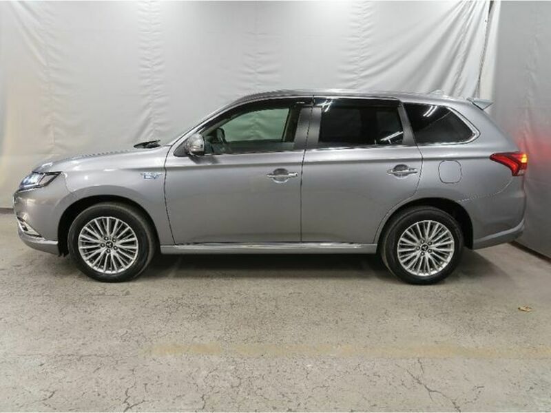 OUTLANDER PHEV-20