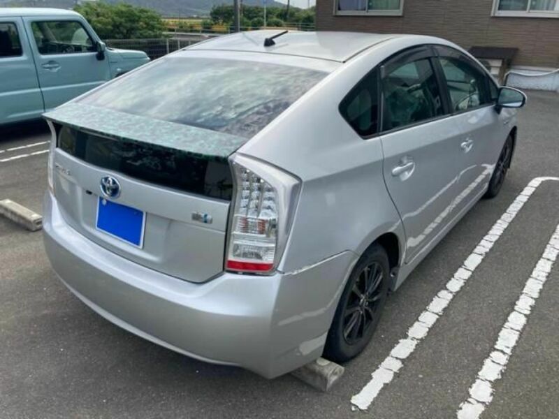 PRIUS-3