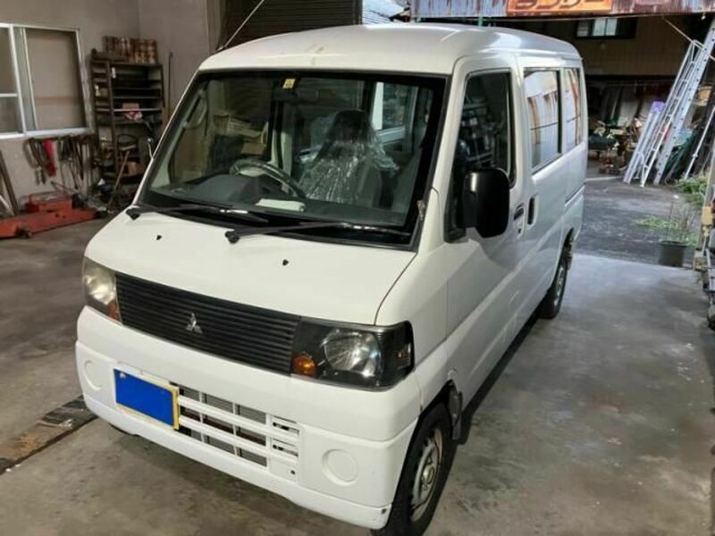 MITSUBISHI　MINICAB VAN