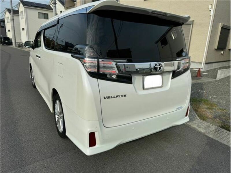 VELLFIRE-6