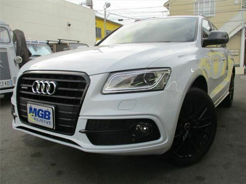 AUDI　Q5