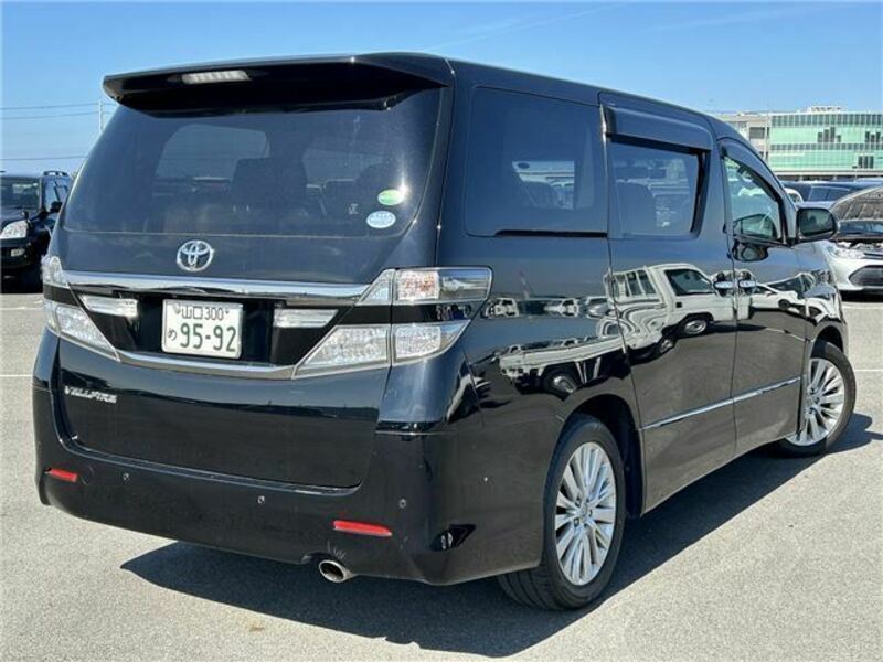 VELLFIRE-1