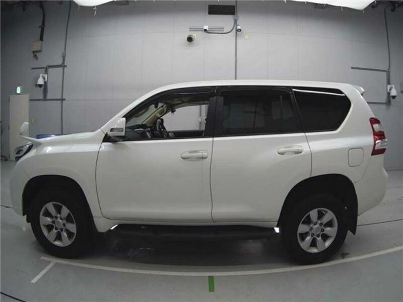 LAND CRUISER PRADO-3