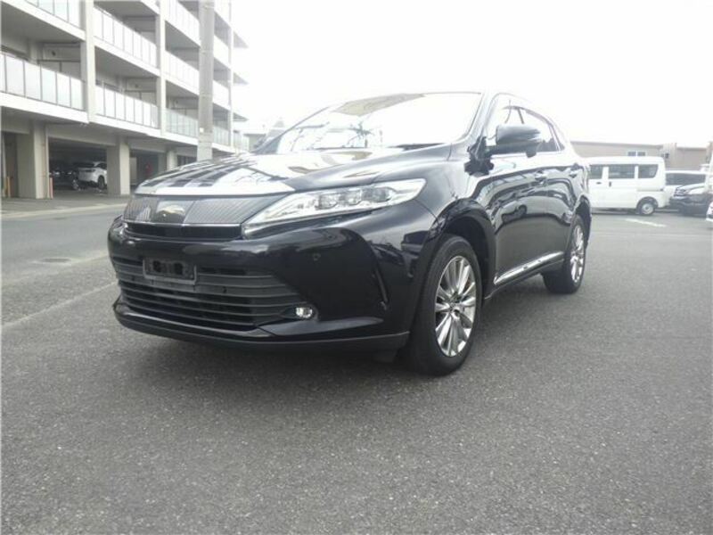 TOYOTA　HARRIER