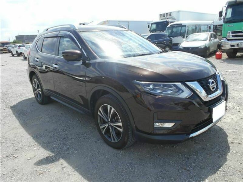 NISSAN　X-TRAIL