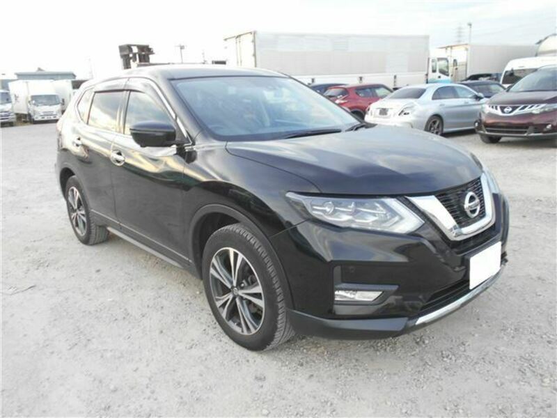 NISSAN　X-TRAIL