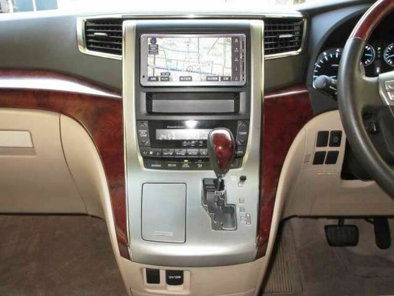 ALPHARD-44