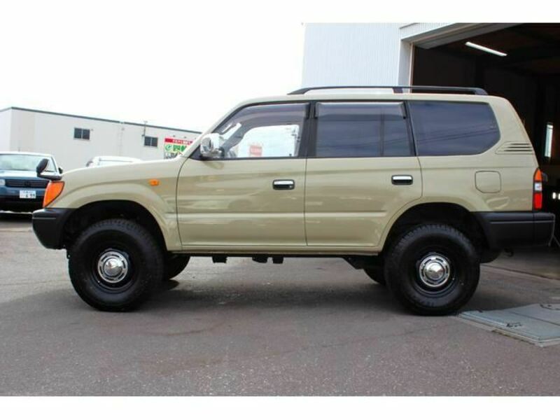 LAND CRUISER PRADO-16