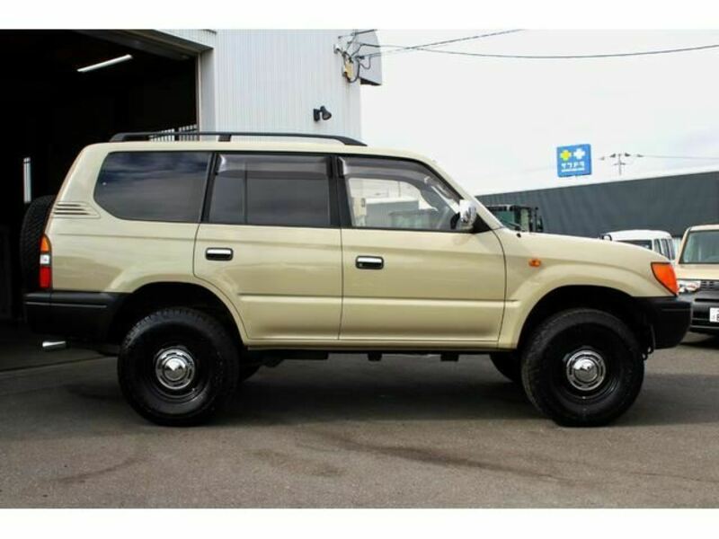 LAND CRUISER PRADO-23