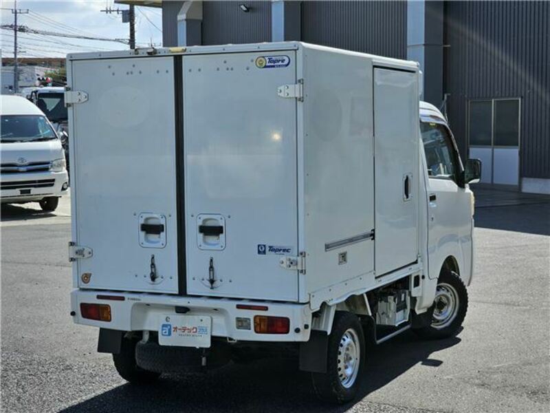 HIJET TRUCK-1