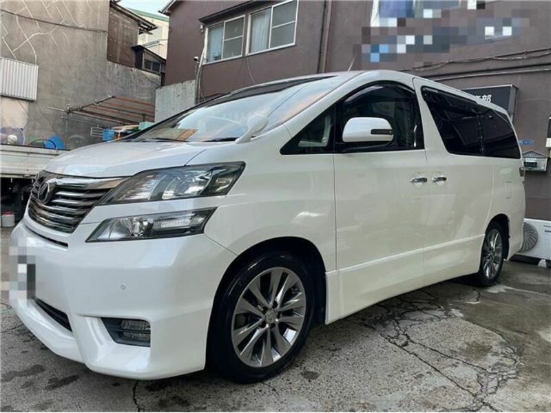 TOYOTA　VELLFIRE